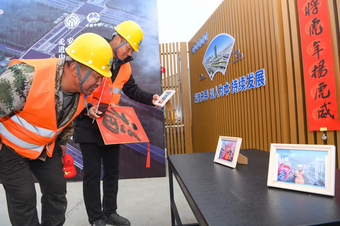 Z6��������ʱ���й������ٷ���վ