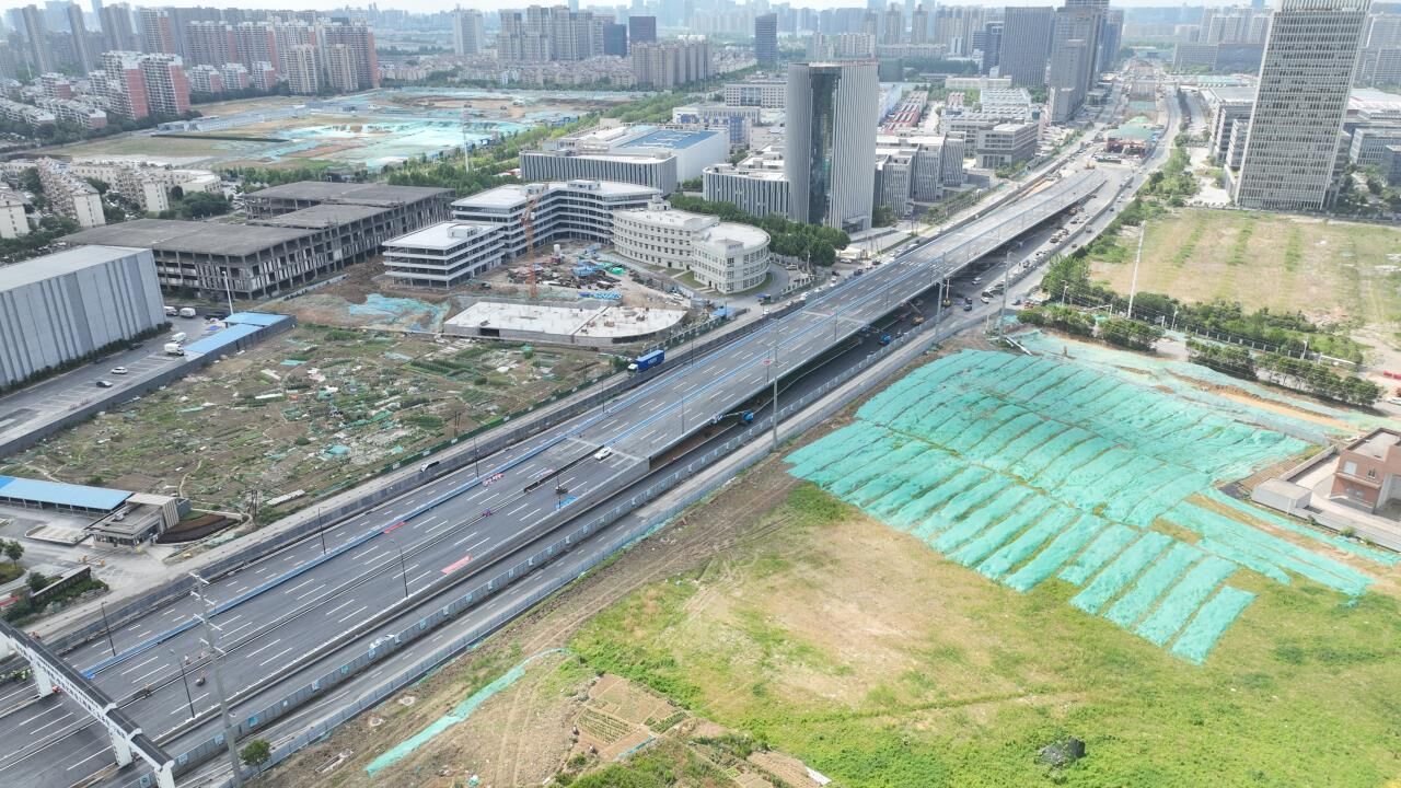 Z6��������ʱ���й������ٷ���վ